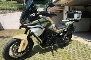 Cf moto MT 800  limited edition