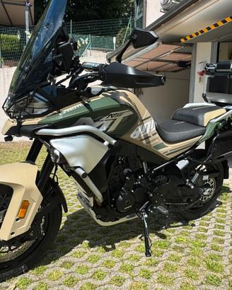Cf moto MT 800  limited edition