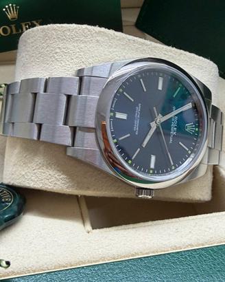 Rolex OYSTER PERPETUAL (39mm)