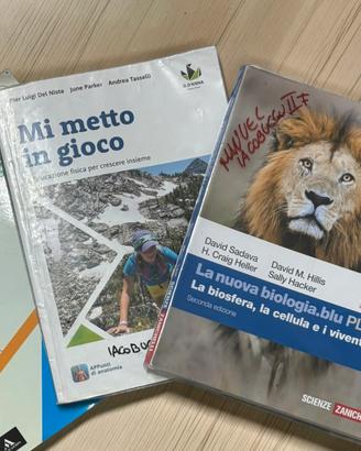 Lotto libri scenze+fisica+scenze motorie(2/3anno)