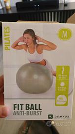 Fitball Decathlon Taglia M con base di appoggio