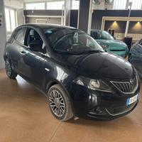 Lancia Ypsilon 1.0 Hybrid Silver