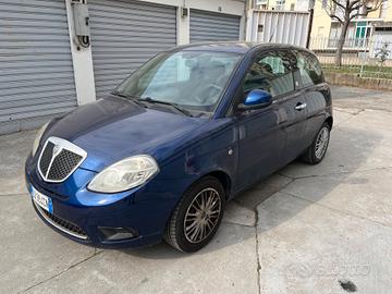 Lancia Ypsilon 1.4 New Oro Ecochic GPL