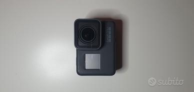 Gopro Hero 5 + treppiede gopro 