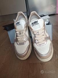 Sneakers Autry Super Vintage 