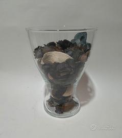 Elegante vaso in vetro trasparente, perfetto per d