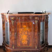 Credenza antica in legno intarsiato e marmo