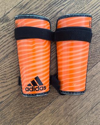 Parastinchi adidas calcio arancioni con fasce elas