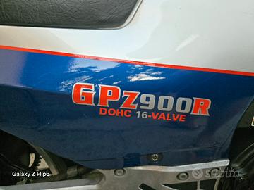 Kawasaki GPZ900R TOPGUN