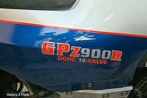 Kawasaki GPZ900R TOPGUN