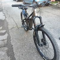 pedalata assistita merida