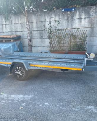 Carrello trasporto veicoli