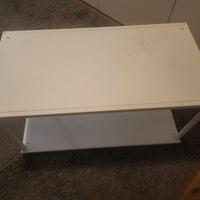 Scaffale di metallo bianco