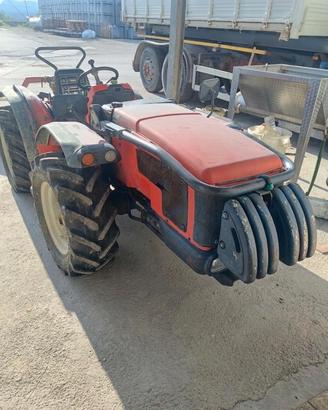 Antonio Carraro trx 7400