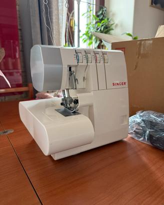 Macchina Taglia e Cuci Singer 14SH754