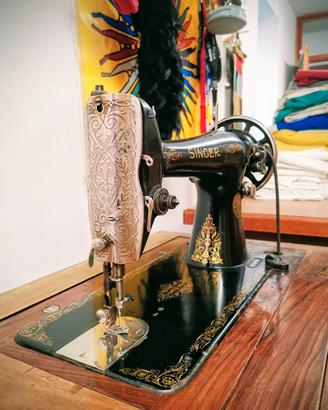 materiale per sartoria e vestiario vario