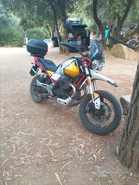 Moto Guzzi v850 tt