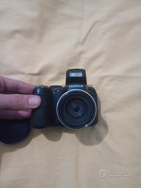 FUJI FINEPRIX S 28-504mm