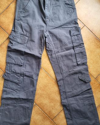 pantaloni cargo