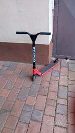 monopattino freestyle bambino rosso e nero 