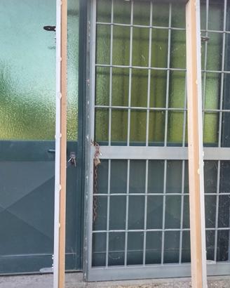 Espositori per porte interne