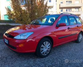 Ford focus 1.6 benzina