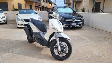 Piaggio Beverly 350