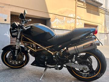 Ducati Monster 750
