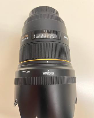 Sigma 85mm f/1.4 EX DG HSM (Attacco Canon)