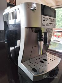 macchina caffè De Longhi magnifica S plus 