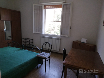 A modena appartamento con due camere arredate