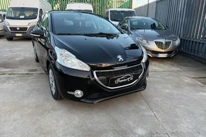 PEUGEOT 208 1.4 8V HDi 68CV 5p. Allure