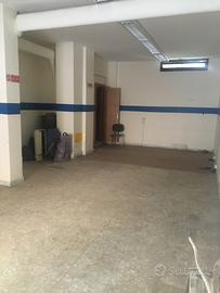 Locale commerciale di 54mq con rendita