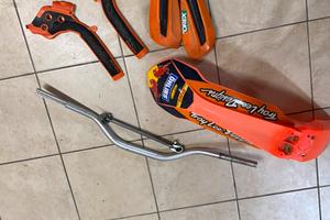 Plastiche/manubrio ktm exc 125 (2014-2016)