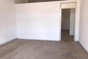 Basso commerciale cat c/1 scala greca