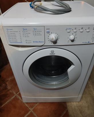 lavatrice Indesit classe a+ lavaggio rapido 