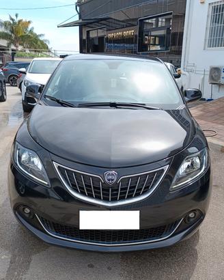 Lancia Ypsilon 1.0 FireFly 5 porte S&S Hybrid Silv