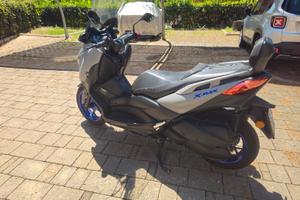 Yamaka xmax 300