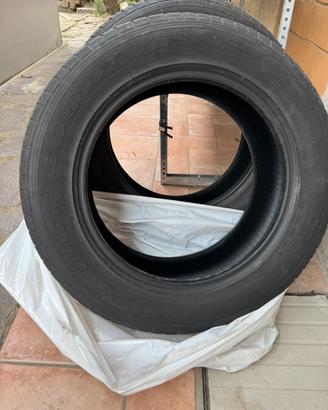 Gomme 235/60 r18