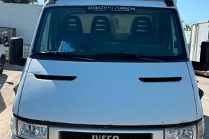 Vendita furgone usato - pronto al lavoro