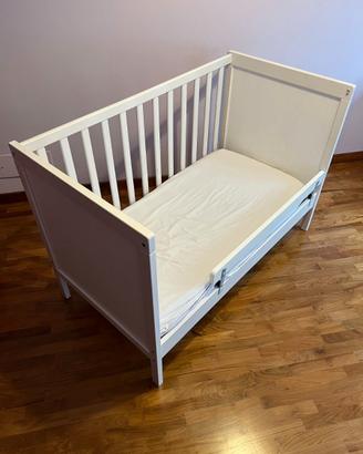 Lettino 0-5 anni con materasso e spondina