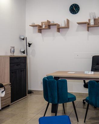 Studio arredato in centro
