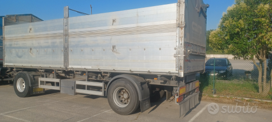 Rimorchio ribaltabile