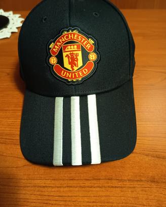 Cappello Manchester United Nuovissimo mai usato.