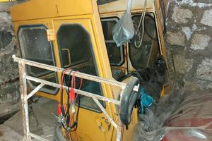 vano cabina per ruspa AD 90 cv