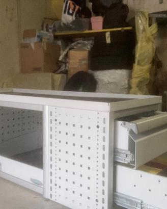 Mobile x panda van metallo