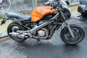 Moto Honda Doauville 650 Anno 2000