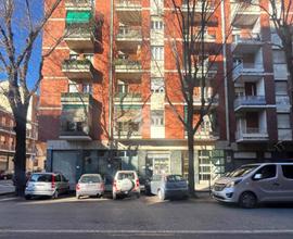 NEGOZIO A TORINO