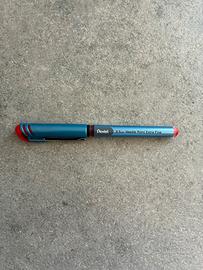 Penna Pentel Energel rossa