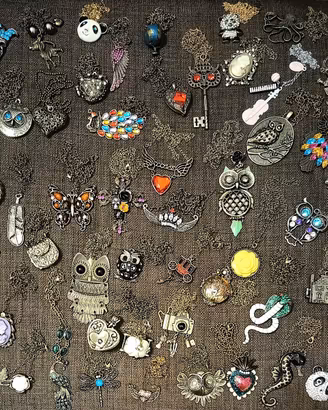 40 Collane Bijoux Vari Modelli 2,50 EURO L'UNA